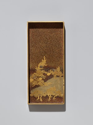 Lot 26 - A LACQUER SUZURIBAKO DEPICTING BOYS AT PLAY