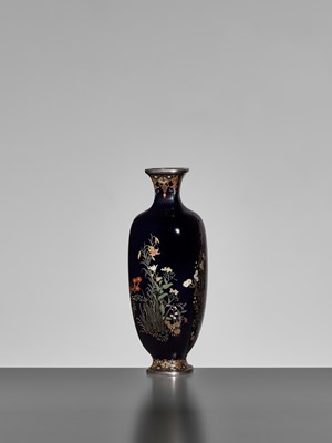 Lot 123 - HAYASHI KODENJI: A FINE CLOISONNÉ ENAMEL VASE