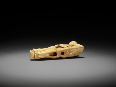 Lot 107 - A GOOD IVORY NETSUKE OF ROSEI’S DREAM