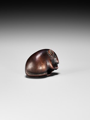 Lot 338 - GYOKUZAN: A FINE WOOD NETSUKE OF A RAT WITH EDAMAME BEAN PODS