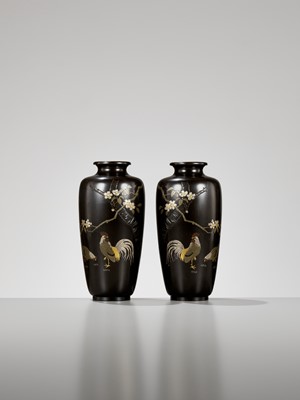 Lot 271 - KANEYOSHI: A PAIR OF GOLD AND SILVER INLAID BRONZE BALUSTER VASES WITH LONG-TAILED ROOSTERS (ONAGADORI)