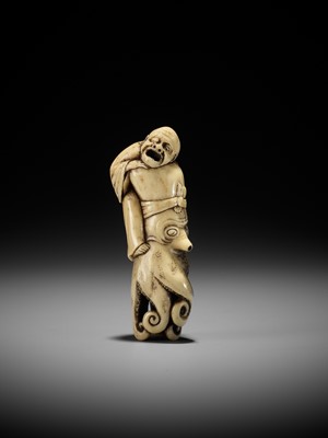 Lot 287 - A SUPERB ANTLER NETSUKE OF A BLIND MAN AND OCTOPUS
