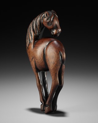 Lot 11 - A SUPERB AND LARGE WOOD NETSUKE OF A HORSE