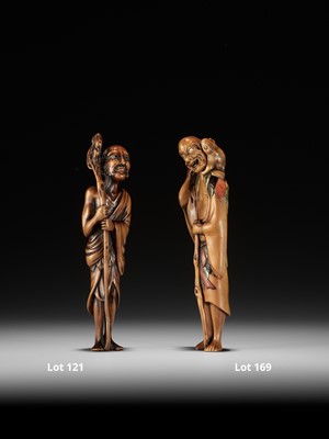 Lot 87 - A SUPERB AND VERY LARGE INLAID WOOD NETSUKE OF GAMA SENNIN