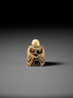 Lot 66 - ANRAKU: A SUPERB IVORY NETSUKE OF HOTEI