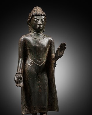 Lot 261 - A BRONZE FIGURE OF BUDDHA, MON DVARAVATI PERIOD