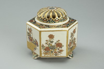 Lot 117 - A SATSUMA CERAMIC KORO AND COVER WITH FLORAL DECORATION, MEIJI