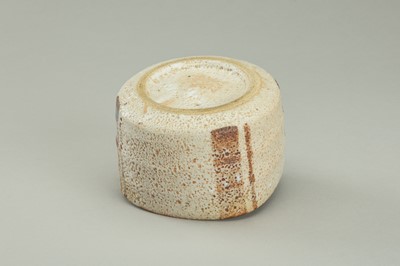 Lot 152 - A FINE PAIR OF SHINO GLAZED CERAMIC CHAWAN