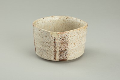 Lot 152 - A FINE PAIR OF SHINO GLAZED CERAMIC CHAWAN