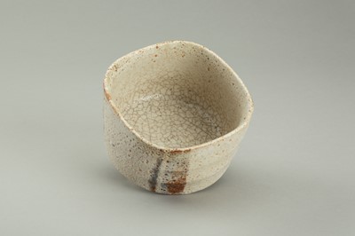 Lot 152 - A FINE PAIR OF SHINO GLAZED CERAMIC CHAWAN