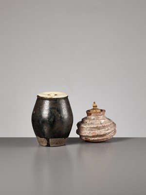 Lot 128 - A RARE PAIR OF RAKU CHAIRE (TEA CADDIES)