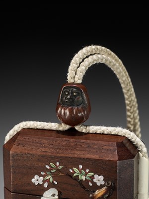 Lot 60 - SANDOKU: A SUPERB SHIBAYAMA INLAID SINGLE-CASE WOOD INRO WITH A COCKATOO AND BUTTERFLIES