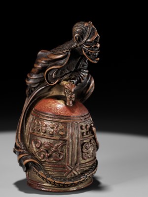 Lot 116 - A SUPERB AND RARE WOOD AND LACQUER NETSUKE OF KIYOHIME