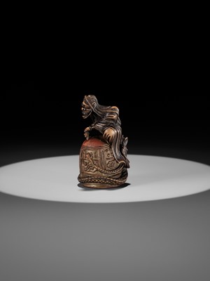 Lot 116 - A SUPERB AND RARE WOOD AND LACQUER NETSUKE OF KIYOHIME