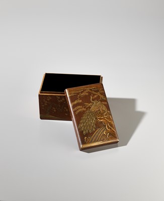 Lot 25 - TOYUSAI: A LACQUER BOX AND COVER DEPICTING A PEACOCK