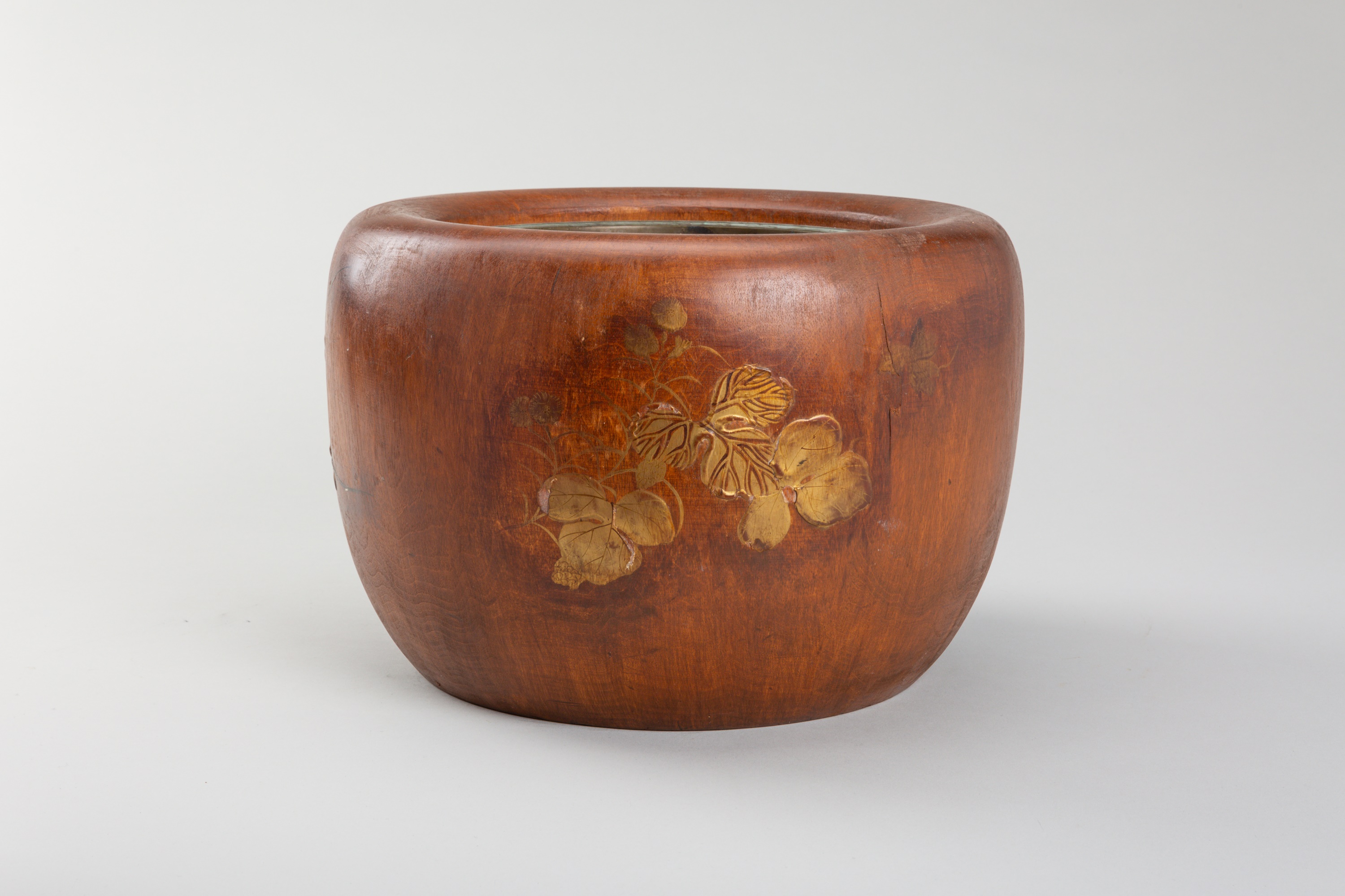 Lot 1 - A LACQUERED WOOD HIBACHI (BRAZIER)