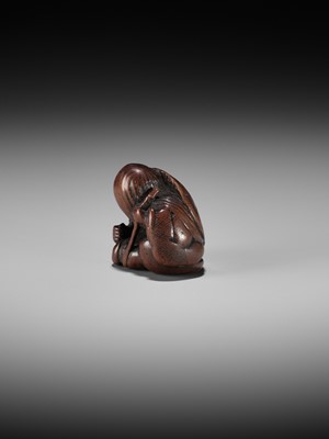 Lot 389 - A FINE NAGOYA SCHOOL WOOD NETSUKE OF ONO NO KOMACHI
