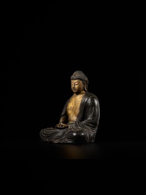 Lot 171 - A GILT-LACQUERED TERRACOTTA FIGURE OF AMIDA NYORAI