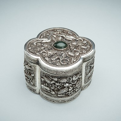 A JADE INSET FLORAL SILVER BOX