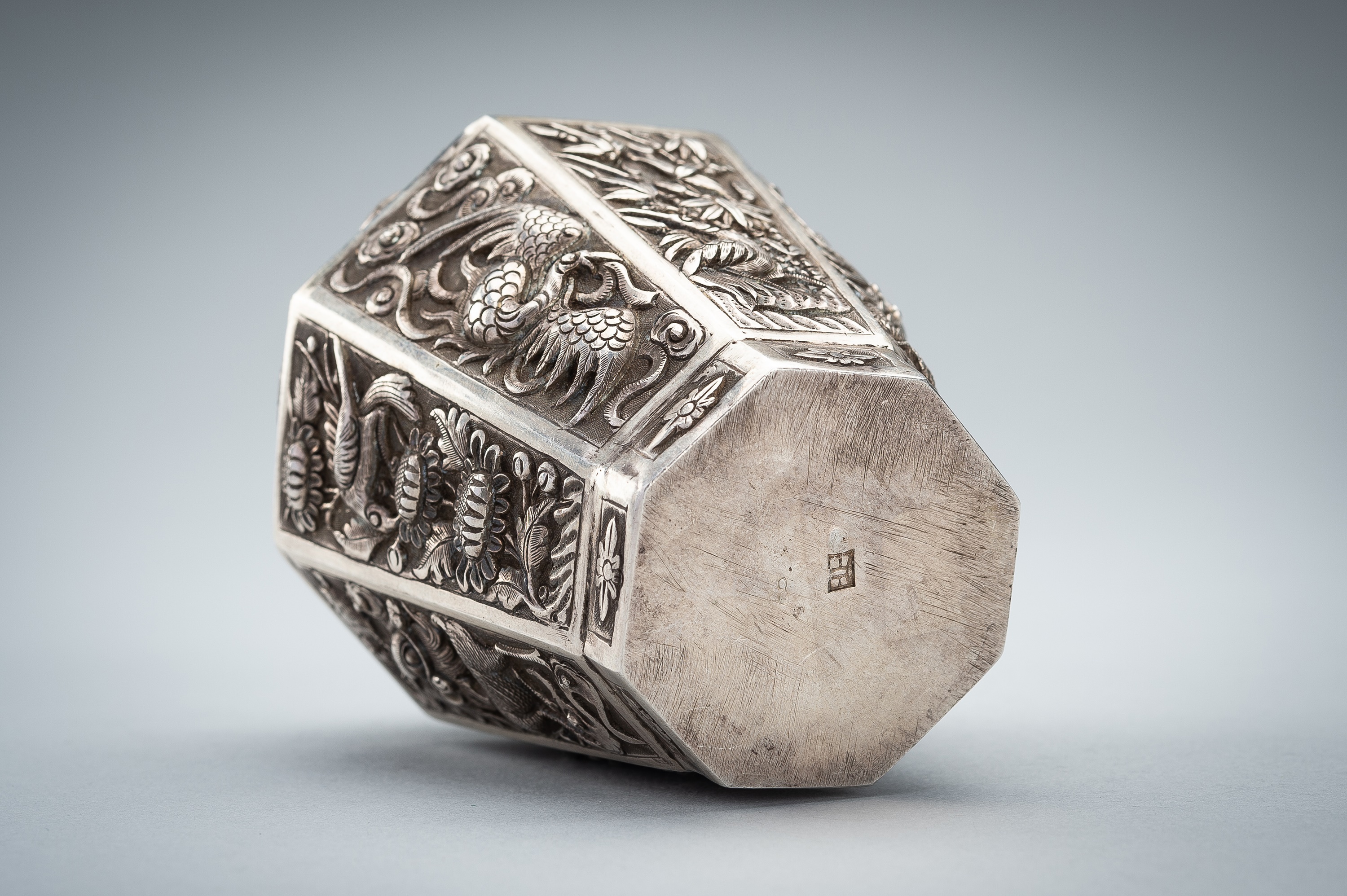 Lot 970 - A LIDDED SILVER CONTAINER WITH MYTHICAL