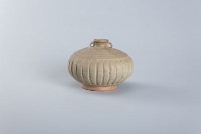 A CELADON GLAZED STONEWARE JAR, 19th CENTURY OR EARLIER
