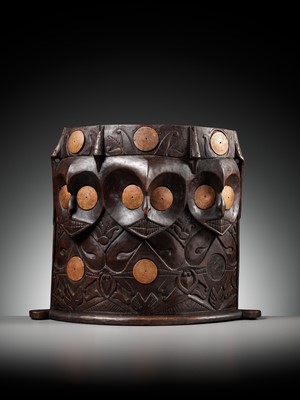 Lot 212 - A BAMBOO-INLAID WOOD ‘UDOK’ DAYAK BABY CARRIER, BAHAU, BORNEO, LATE 19TH TO EARLY 20TH CENTURY