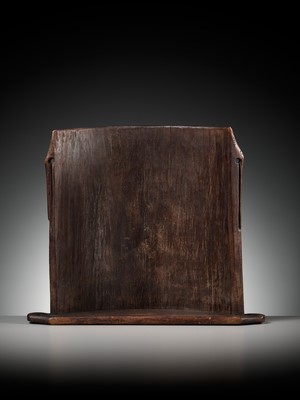 Lot 212 - A BAMBOO-INLAID WOOD ‘UDOK’ DAYAK BABY CARRIER, BAHAU, BORNEO, LATE 19TH TO EARLY 20TH CENTURY