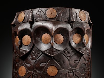 Lot 212 - A BAMBOO-INLAID WOOD ‘UDOK’ DAYAK BABY CARRIER, BAHAU, BORNEO, LATE 19TH TO EARLY 20TH CENTURY