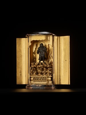 Lot 69 - A GILT AND LACQUERED WOOD ZUSHI (PORTABLE SHRINE) CONTAINING A LACQUERED WOOD FIGURE OF BISHAMONTEN, EDO