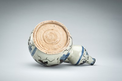 Lot 250 - A CERAMIC POURING VESSEL DEPICTING GRAPEVINES, KENDI