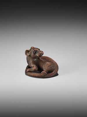 Lot 265 - VADYM PYVOVAR: A TEAK WOOD NETSUKE OF A RAT