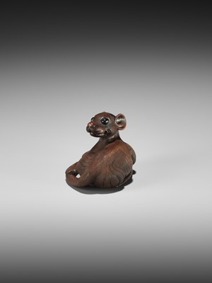 Lot 265 - VADYM PYVOVAR: A TEAK WOOD NETSUKE OF A RAT