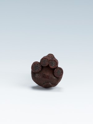 Lot 420 - VADYM PYVOVAR: A BOXWOOD NETSUKE OF AN ELEPHANT, AFTER KOKEISAI SANSHO