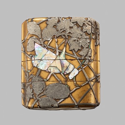 Lot 341 - A RINPA-STYLE INLAID THREE-CASE GOLD LACQUER INRO WITH GRASSHOPPERS