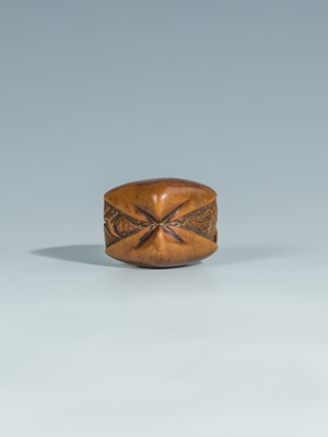 Lot 387 - MITSUNOBU: A WOOD NETSUKE OF THE CLAM’S DREAM