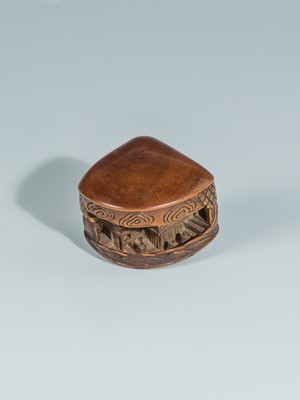 Lot 387 - MITSUNOBU: A WOOD NETSUKE OF THE CLAM’S DREAM