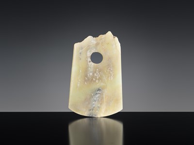 Lot 418 - A CELADON JADE AXE, LIANGZHU CULTURE