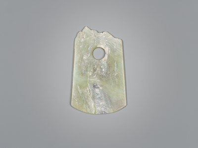 Lot 418 - A CELADON JADE AXE, LIANGZHU CULTURE