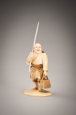 Lot 290 - A FINE IVORY OKIMONO OF A FISHERMAN