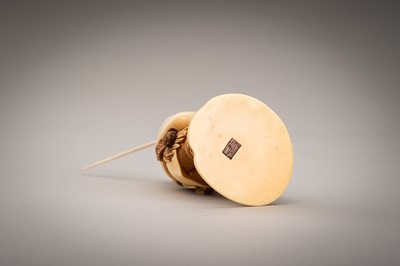 Lot 290 - A FINE IVORY OKIMONO OF A FISHERMAN