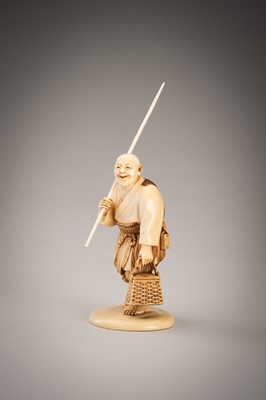 Lot 290 - A FINE IVORY OKIMONO OF A FISHERMAN