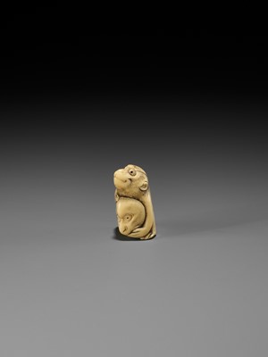 Lot 189 - A FINE OSAKA SCHOOL IVORY NETSUKE OF A MONKEY WITH A SARU MASK