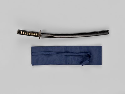Lot 288 - A DAISHO OF TWO WAKIZASHI, ONE BY KUNIHIRA AND WITH REGISTRATION CARD