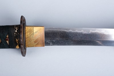 Lot 282 - KANEMOTO: A WAKIZASHI IN KOSHIRAE