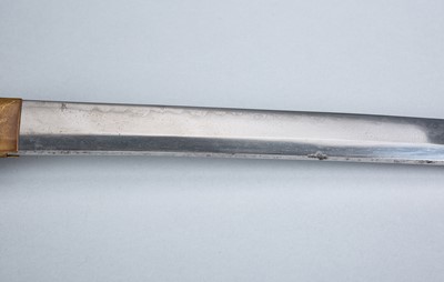 Lot 282 - KANEMOTO: A WAKIZASHI IN KOSHIRAE