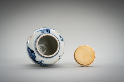Lot 179 - A SOMETSUKE PORCELAIN CHAIRE (TEA CADDY), EDO