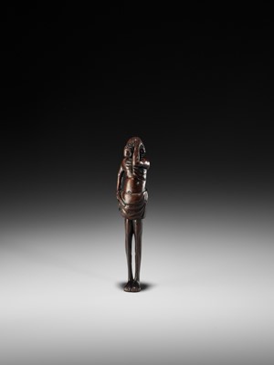 Lot 366 - A FINE EDO SCHOOL WOOD NETSUKE DEPICTING ASHINAGA WITH DRUM