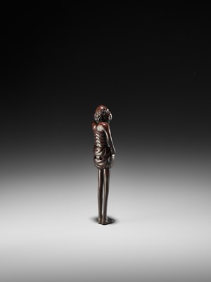 Lot 366 - A FINE EDO SCHOOL WOOD NETSUKE DEPICTING ASHINAGA WITH DRUM