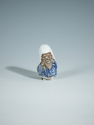 Lot 404 - A FINE HIRADO PORCELAIN NETSUKE OF FUKUROKUJU