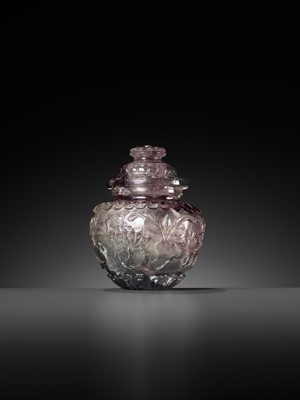A RARE GREEN AND PINK TOURMALINE ‘LOTUS’ JAR AND COVER, QING DYNASTY